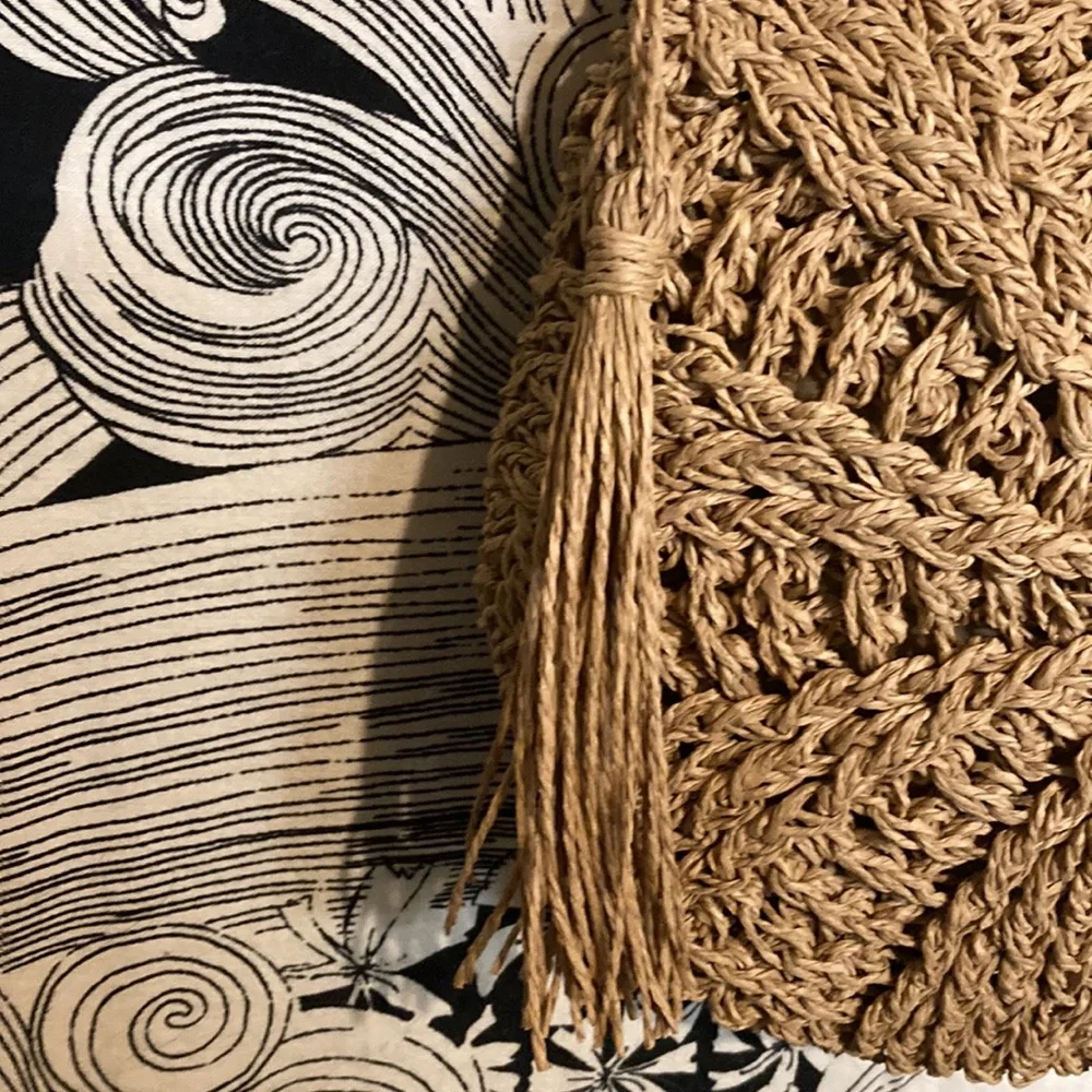 Earthbound crossbody clutch - Picture 3 of 4